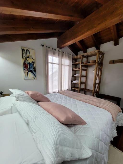 El Pajar De La Plaza Villa Guaso Luaran gambar